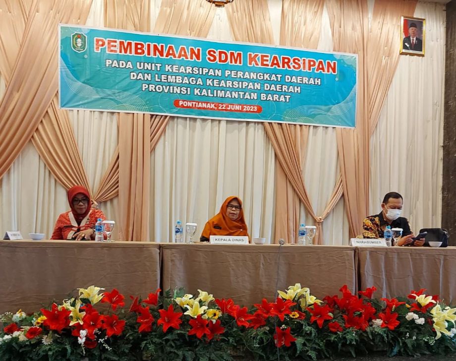 Kegiatan Pembinaan Sumber Daya Manusia Kearsipan Dinas Perpustakaan dan Kearsipan Provinsi Kalimantan Barat