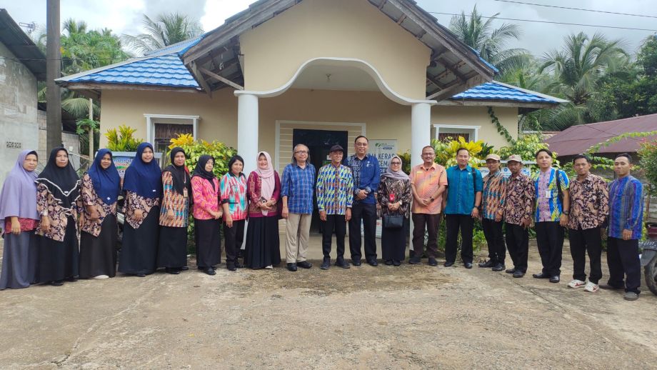 Monev Program TPBIS di Desa Peniti Luar Kabupaten Mempawah