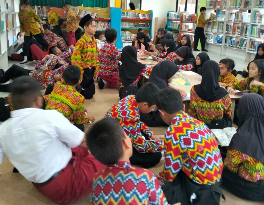 Kunjungan Siswa SDN No.19 Pontianak Utara ke Perpustakaan Provinsi Kalimantan Barat